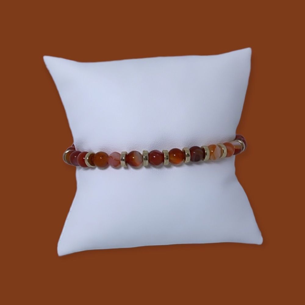 NWT Wool + Pepper Co. Zodiac + Gemstone - Cancer + Carnelian Bracelet (Gold) 6mm - Picture 4 of 7